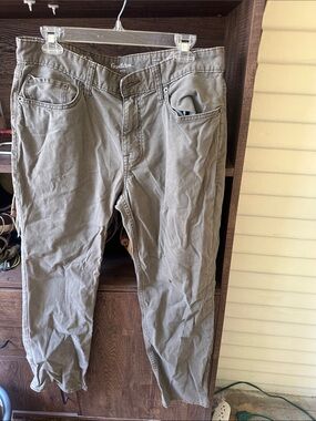 Goodfellow & Co Olive-Tone Men's Chinos